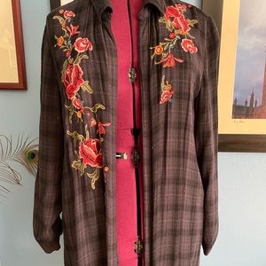 Long boho plaid shirt/cardigan embroidered L